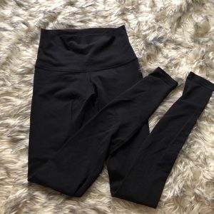 Lululemon Wunder Under Highrise black size 6